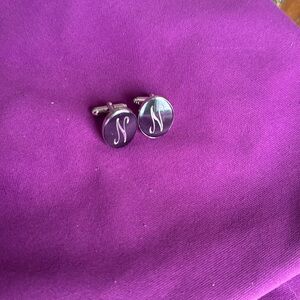 Engraved initial N cuff links like new